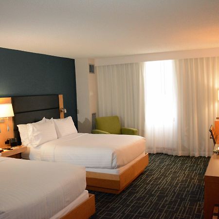 Holiday Inn Express Stamford, An Ihg Hotel Eksteriør bilde