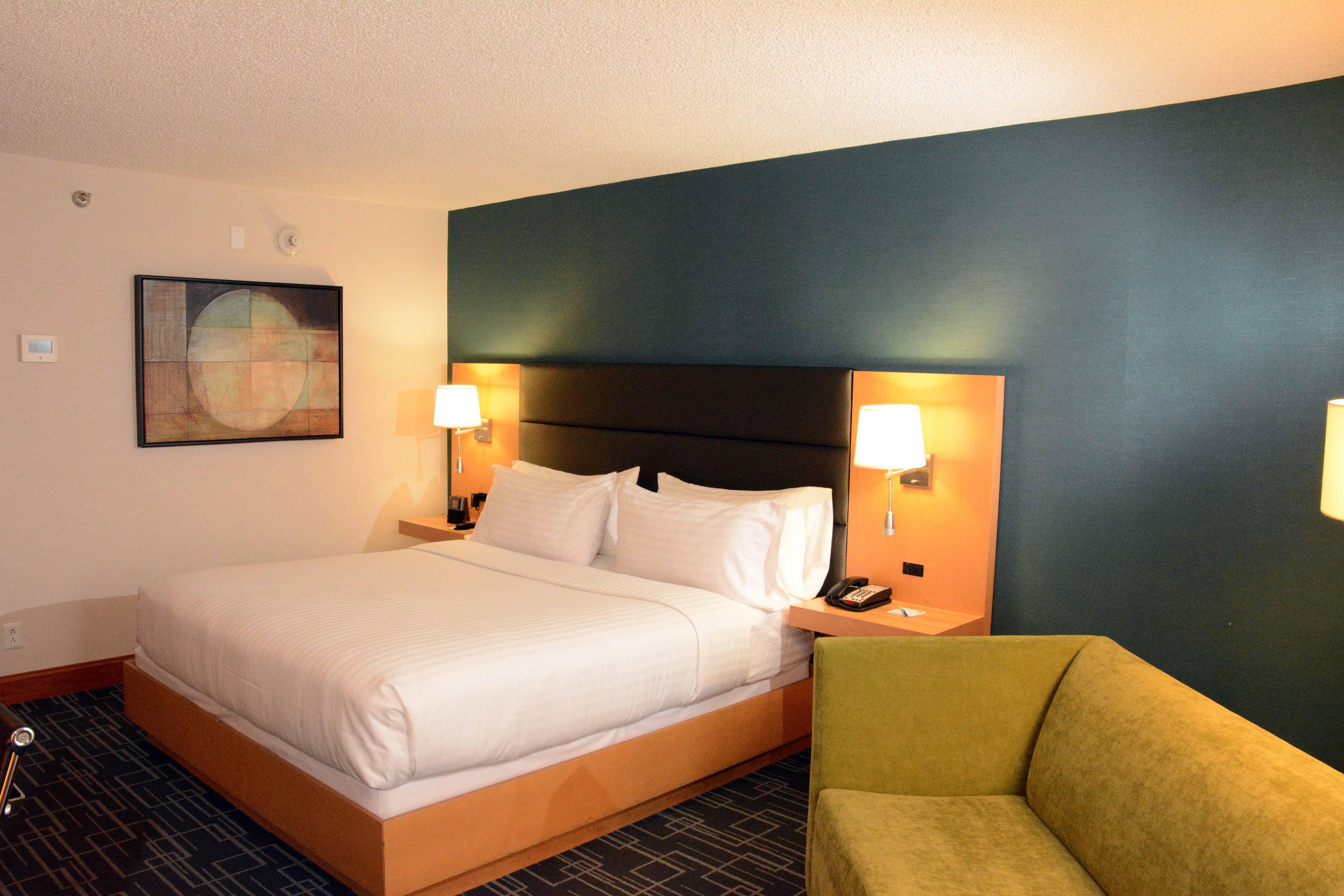 Holiday Inn Express Stamford, An Ihg Hotel Eksteriør bilde