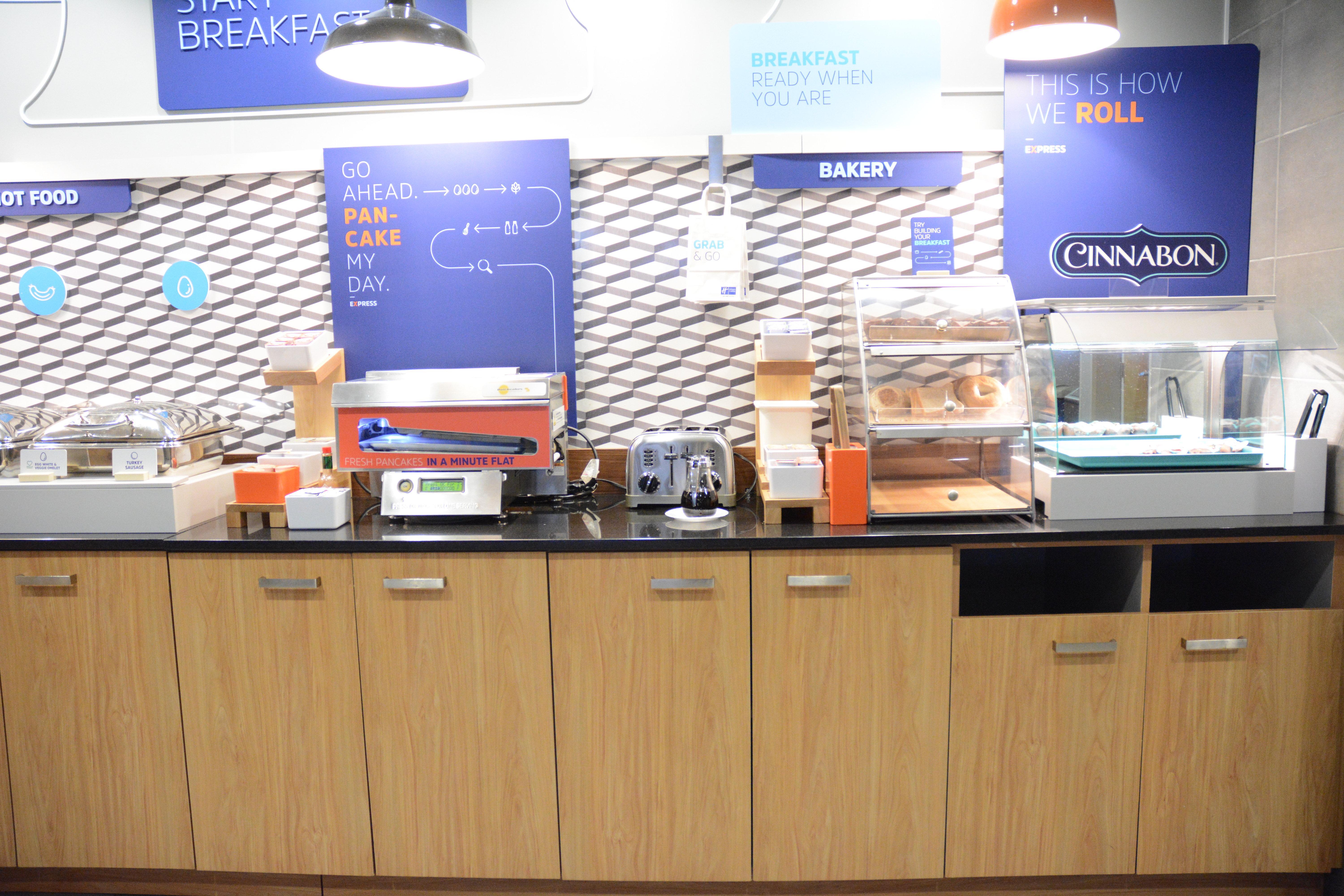 Holiday Inn Express Stamford, An Ihg Hotel Eksteriør bilde