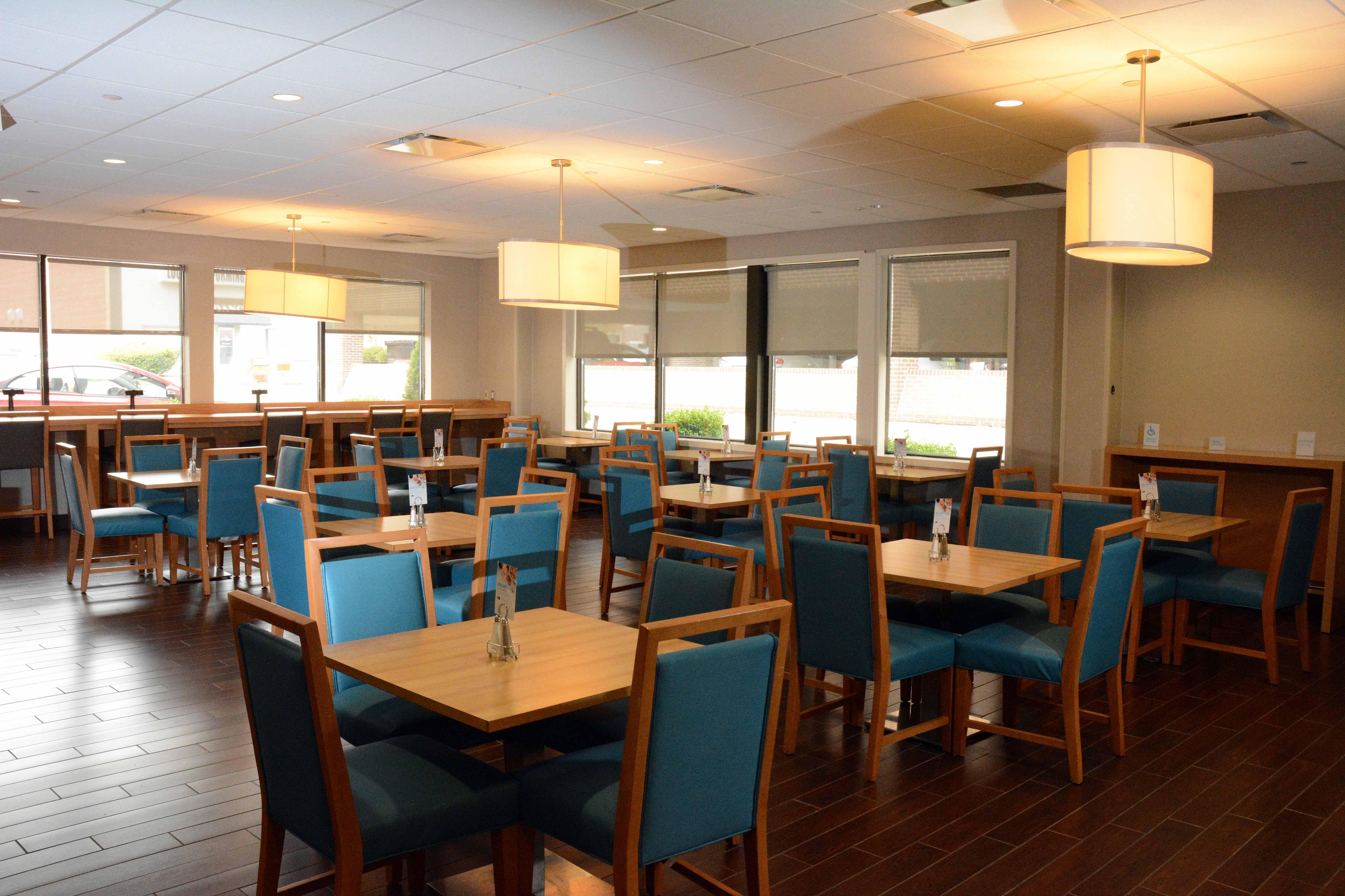 Holiday Inn Express Stamford, An Ihg Hotel Eksteriør bilde