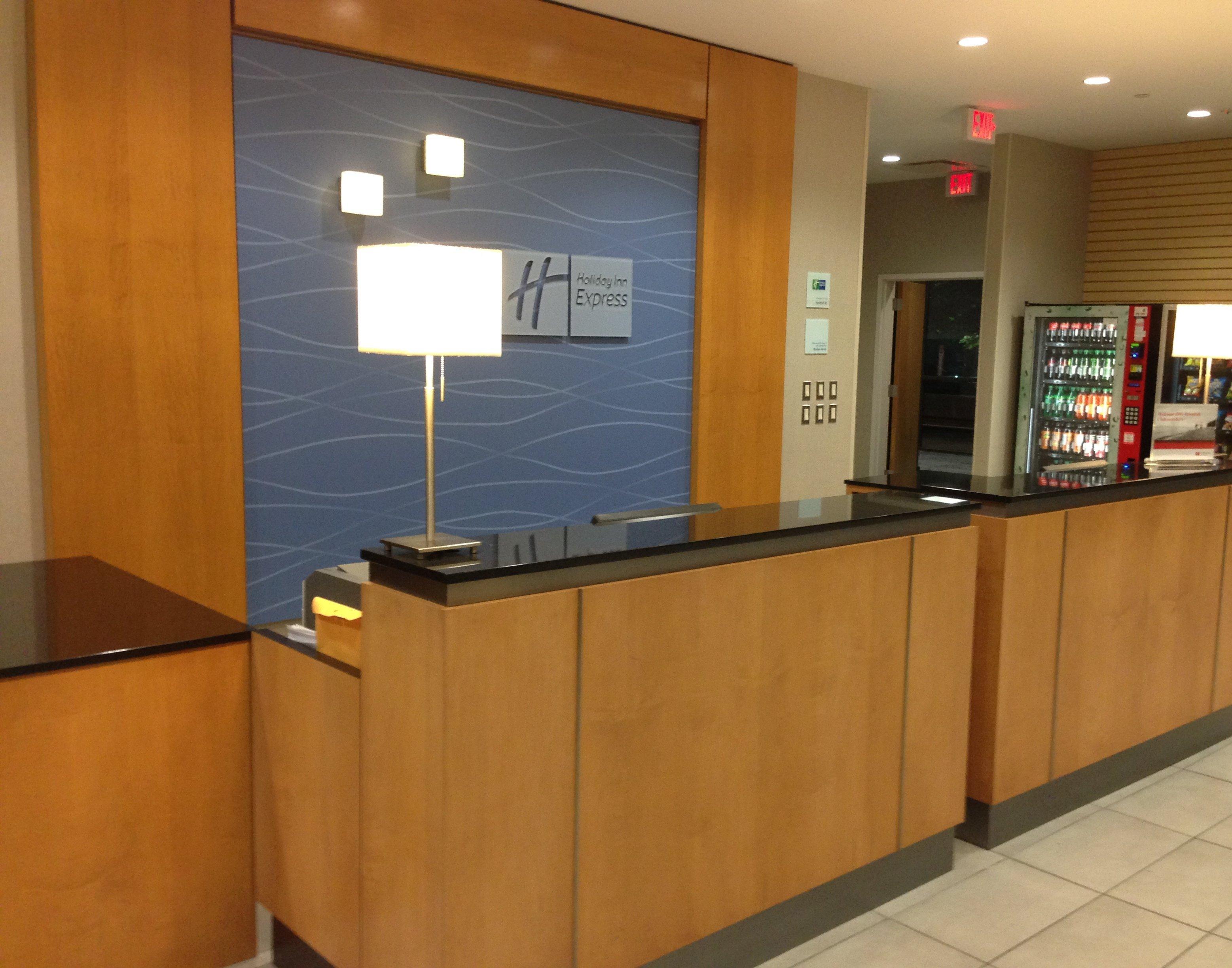 Holiday Inn Express Stamford, An Ihg Hotel Eksteriør bilde