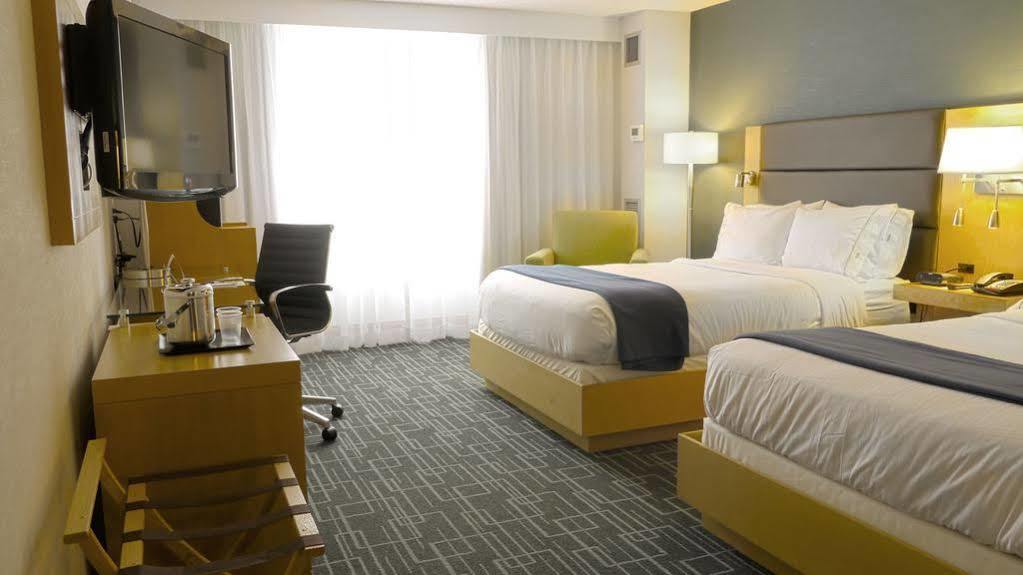 Holiday Inn Express Stamford, An Ihg Hotel Eksteriør bilde